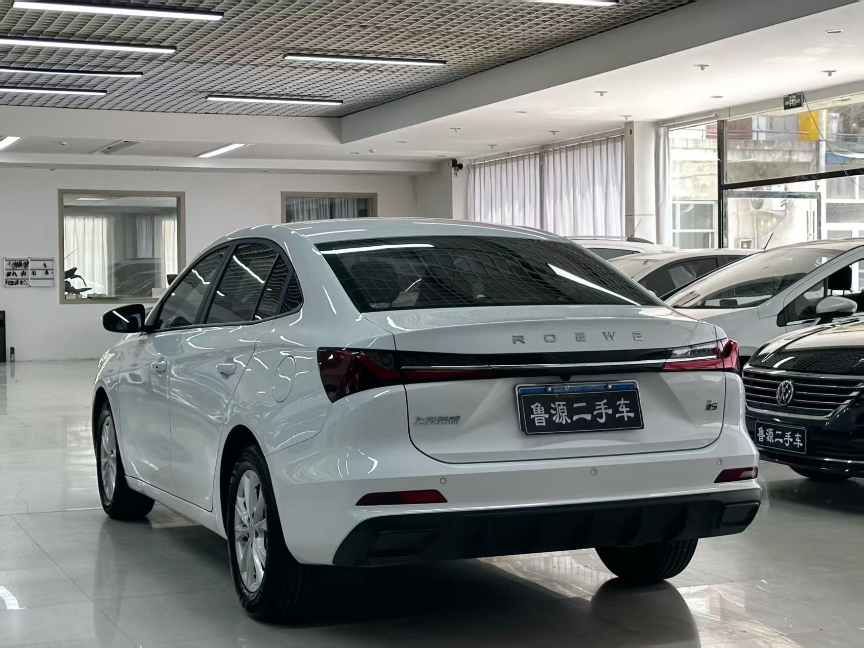 Roewe i5 2024 #10 Roewe i5 2024 صورة سيارة #10