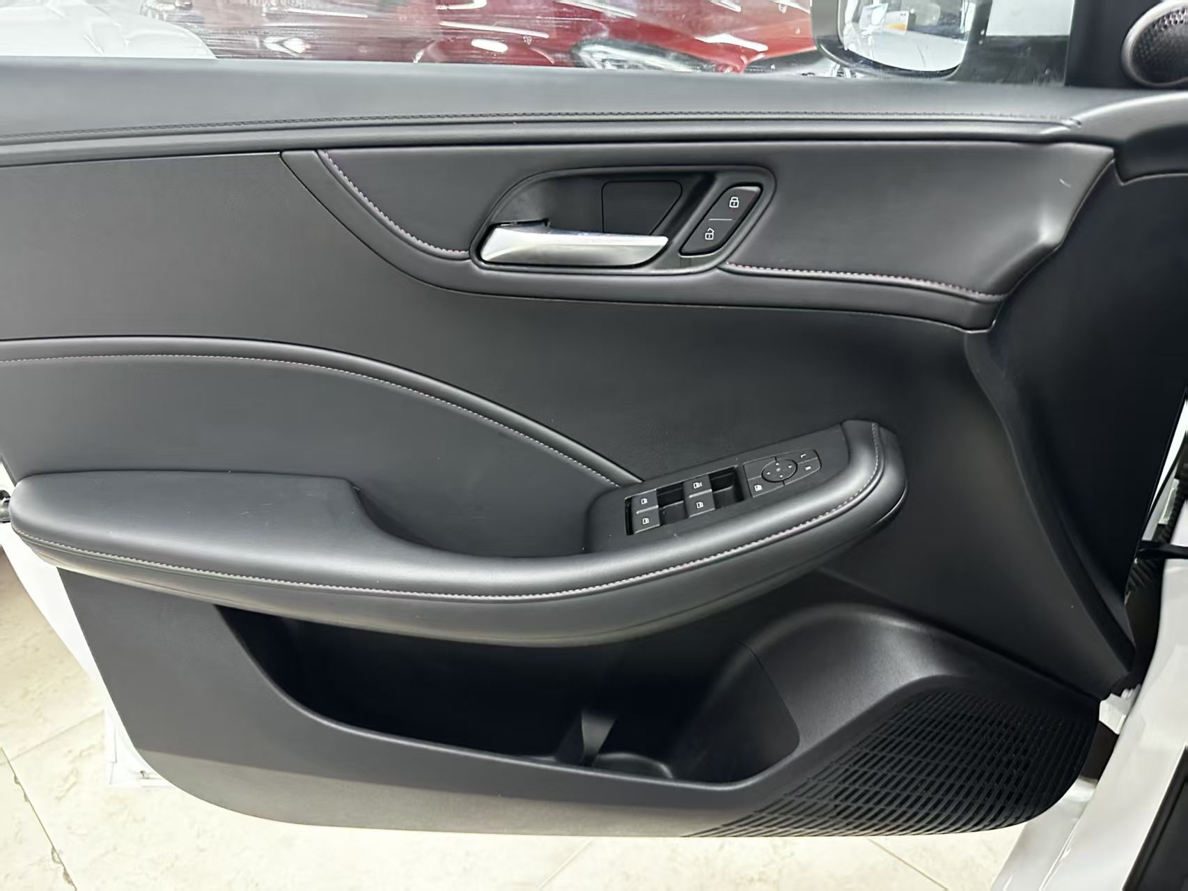 Roewe i5 2024 #2 Roewe i5 2024 صورة سيارة #2