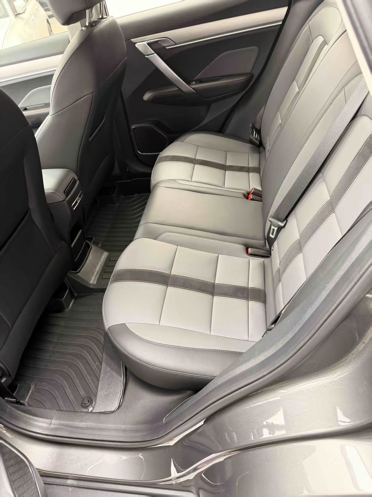 GEELY Coolray 2023 #10 GEELY Coolray 2023 изображение автомобиля #10