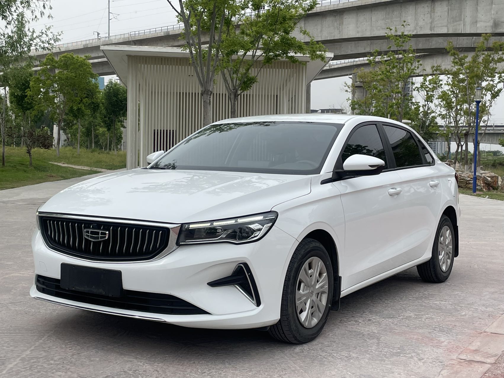 GEELY Emgrand 2023 GEELY Emgrand 2023 صورة سيارة