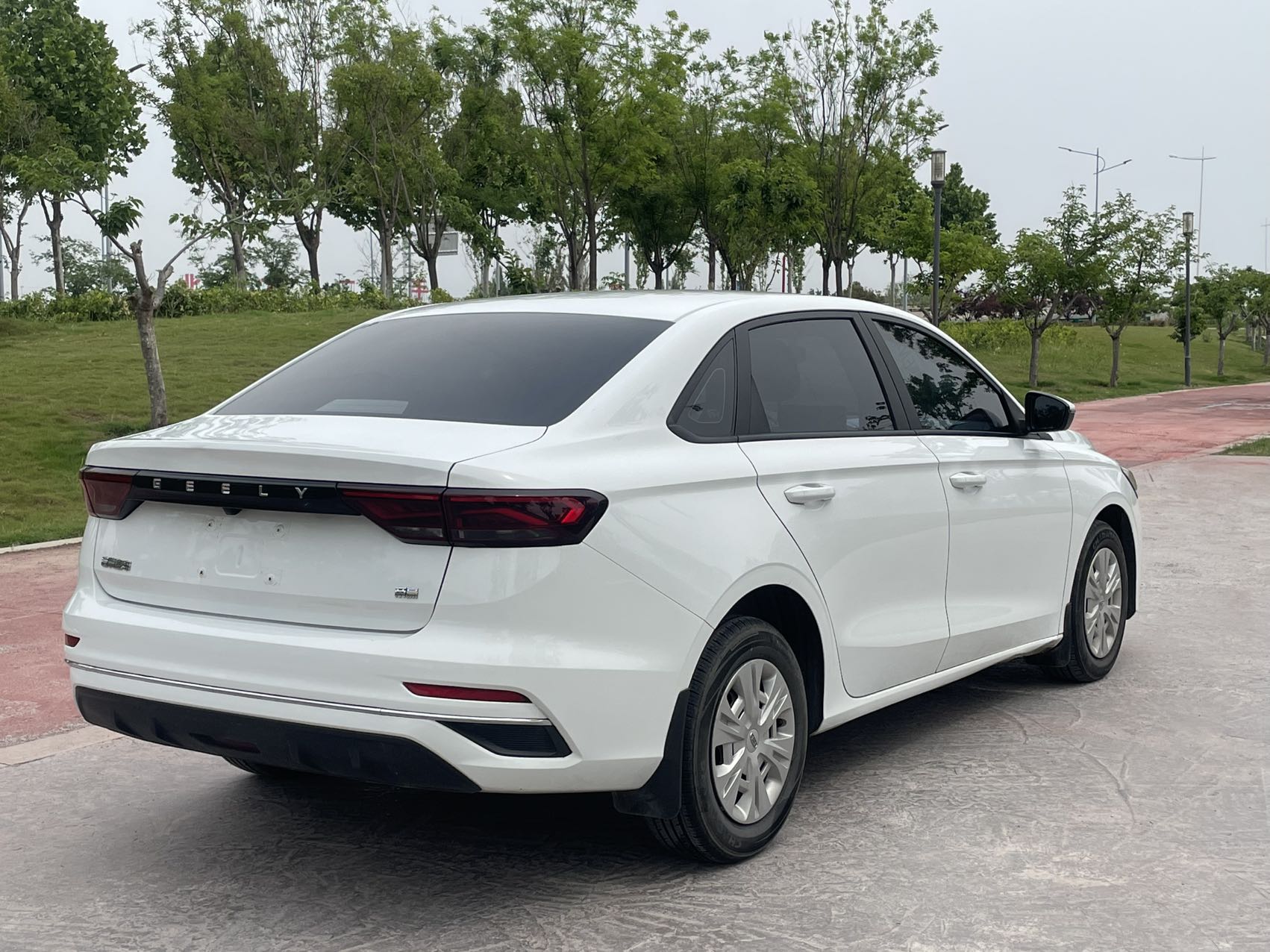GEELY Emgrand 2023 #6 GEELY Emgrand 2023 صورة سيارة #6