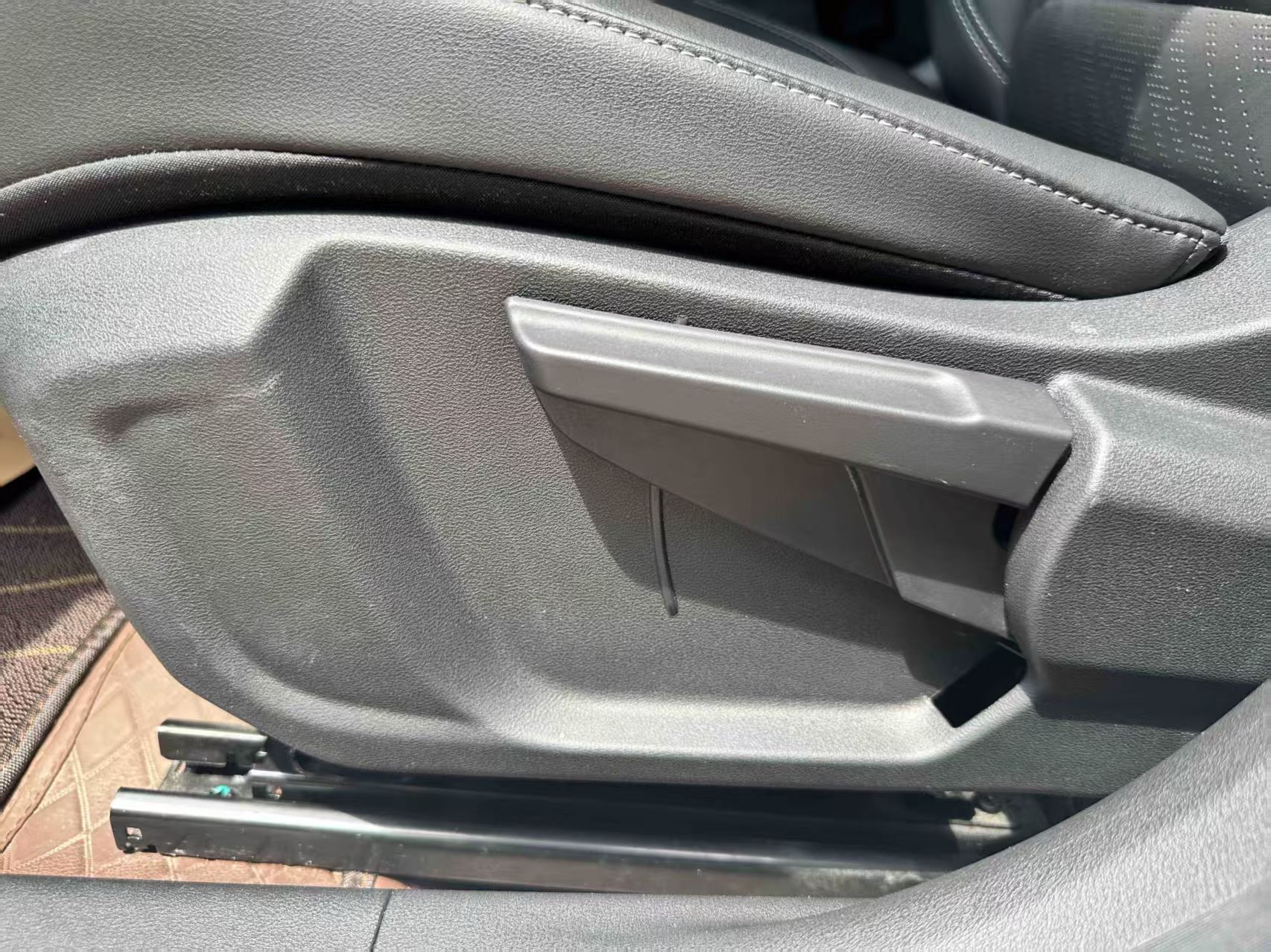 GEELY Emgrand 2023 #26 GEELY Emgrand 2023 car image #26