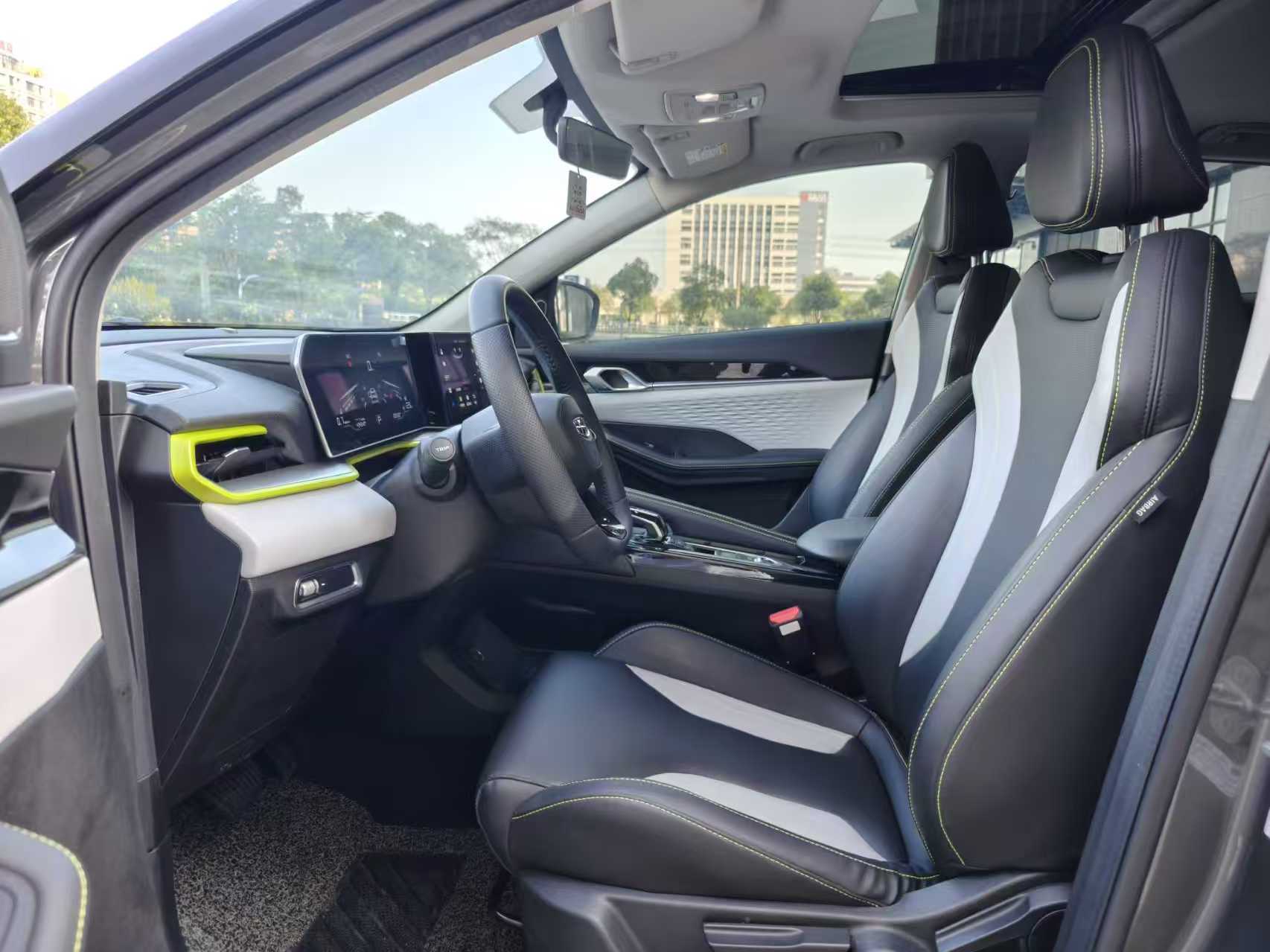 GEELY Coolray 2023 #10 GEELY Coolray 2023 изображение автомобиля #10