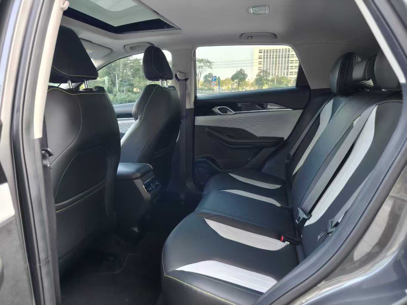 GEELY Coolray 2023 #2 GEELY Coolray 2023 изображение автомобиля #2