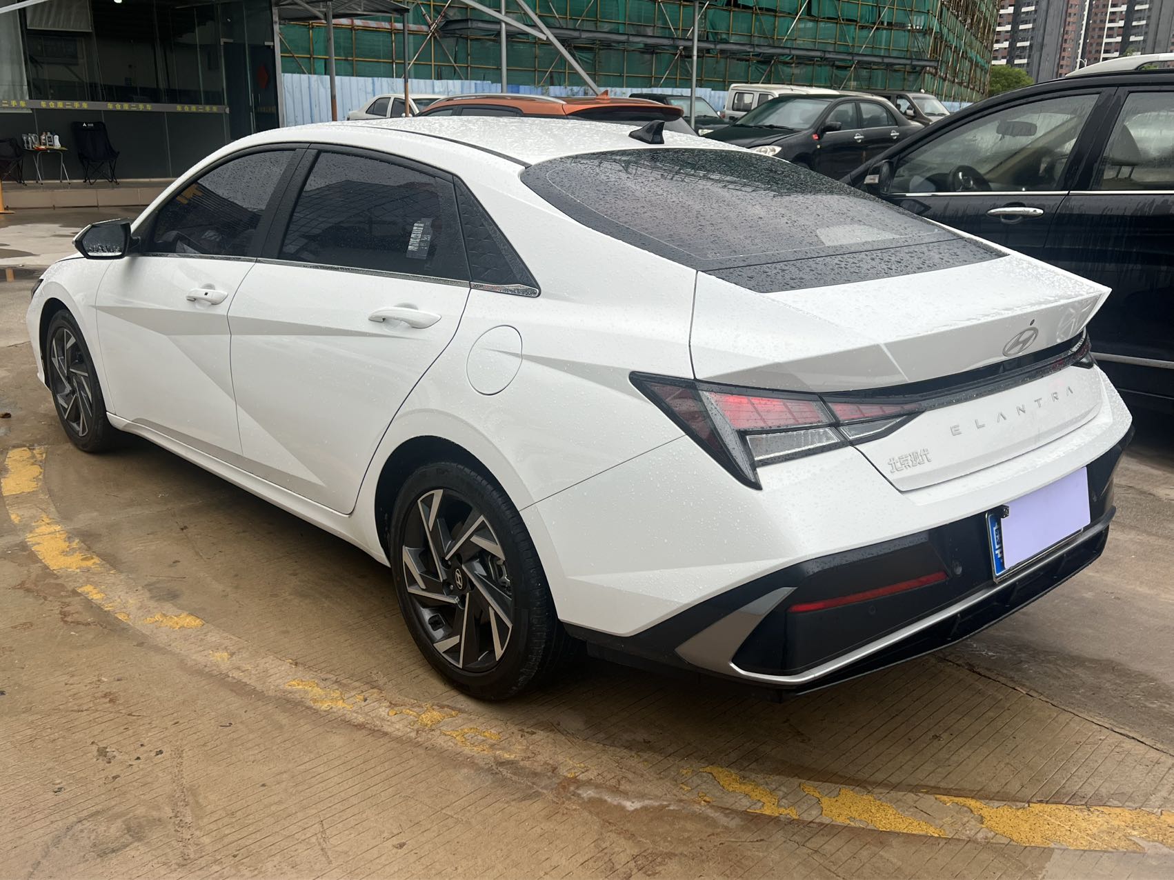 Hyundai Elantra 2024 car image #9