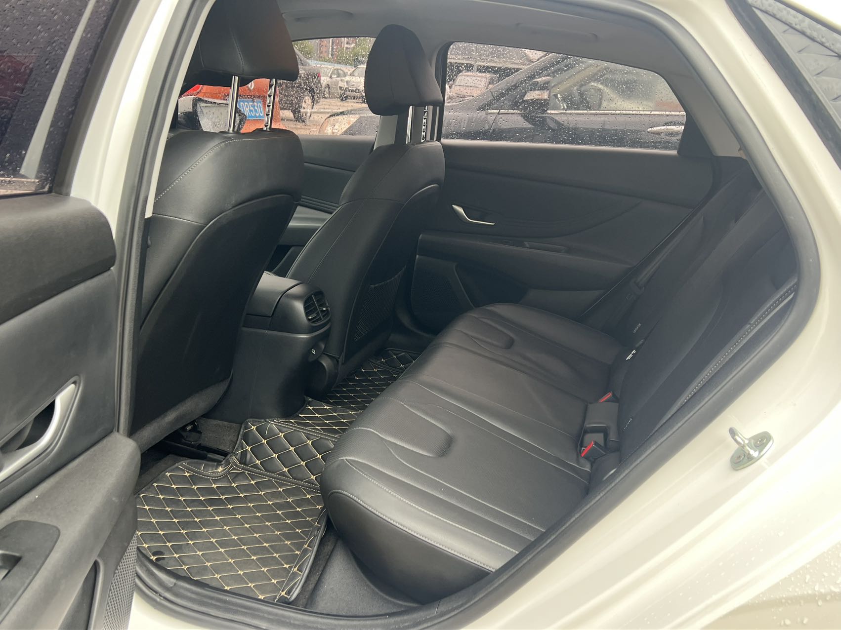 Hyundai Elantra 2024 car image #2