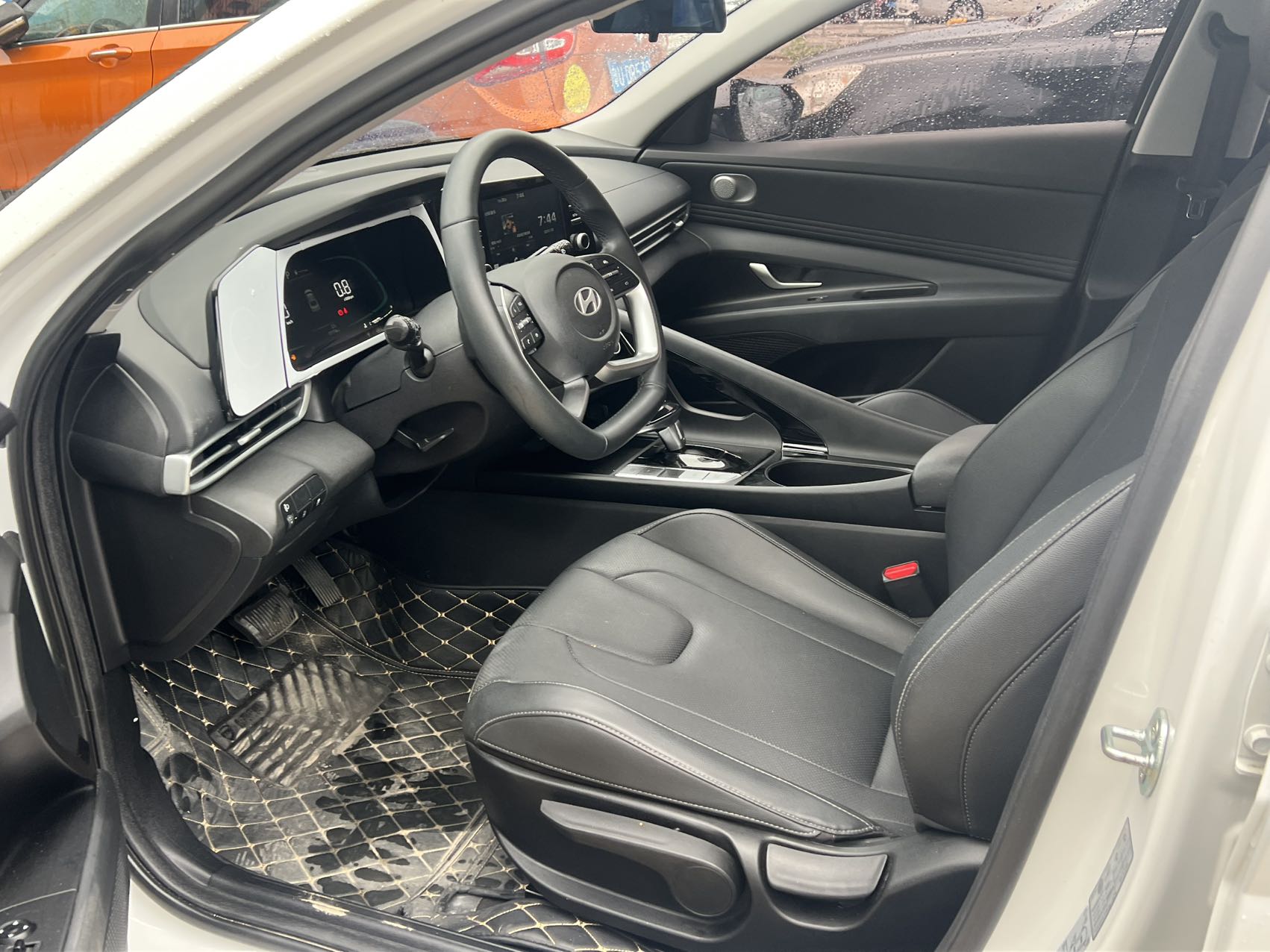 Hyundai Elantra 2024 car image #7