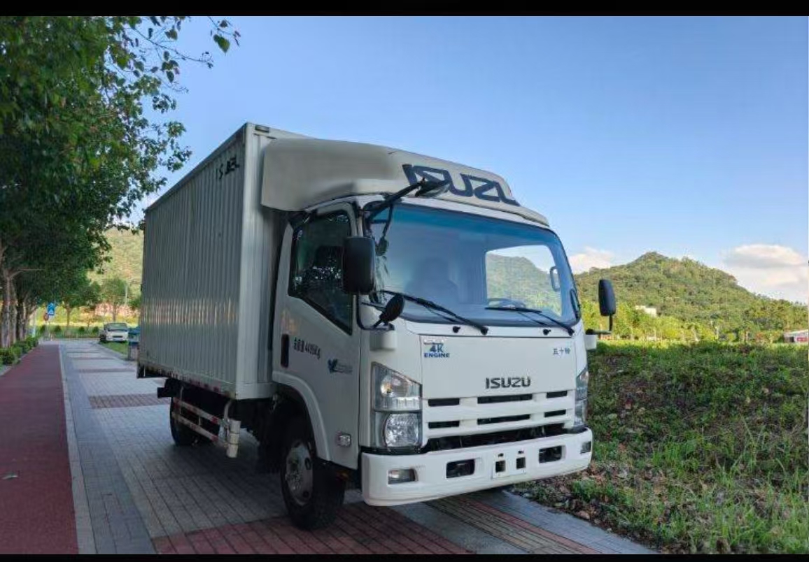 2019 car image #6