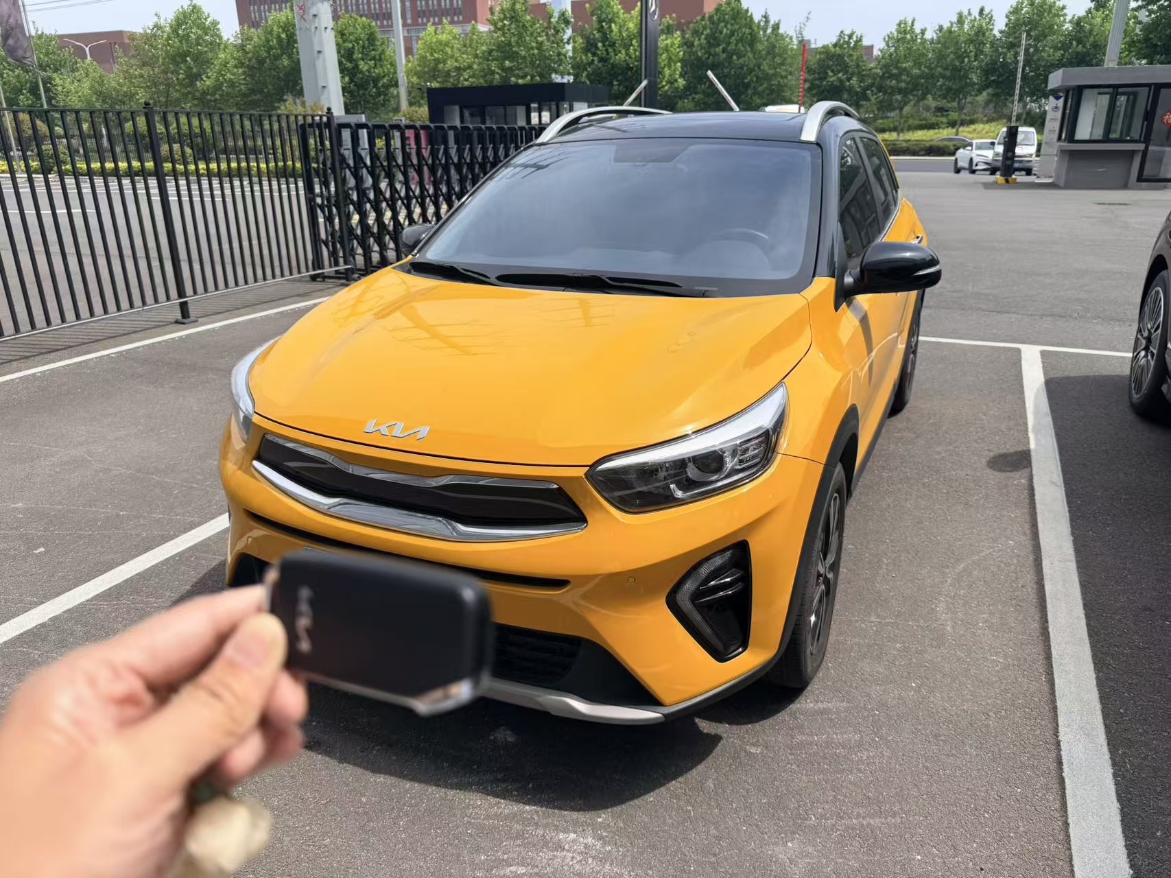 Kia KX1 2024 car image 