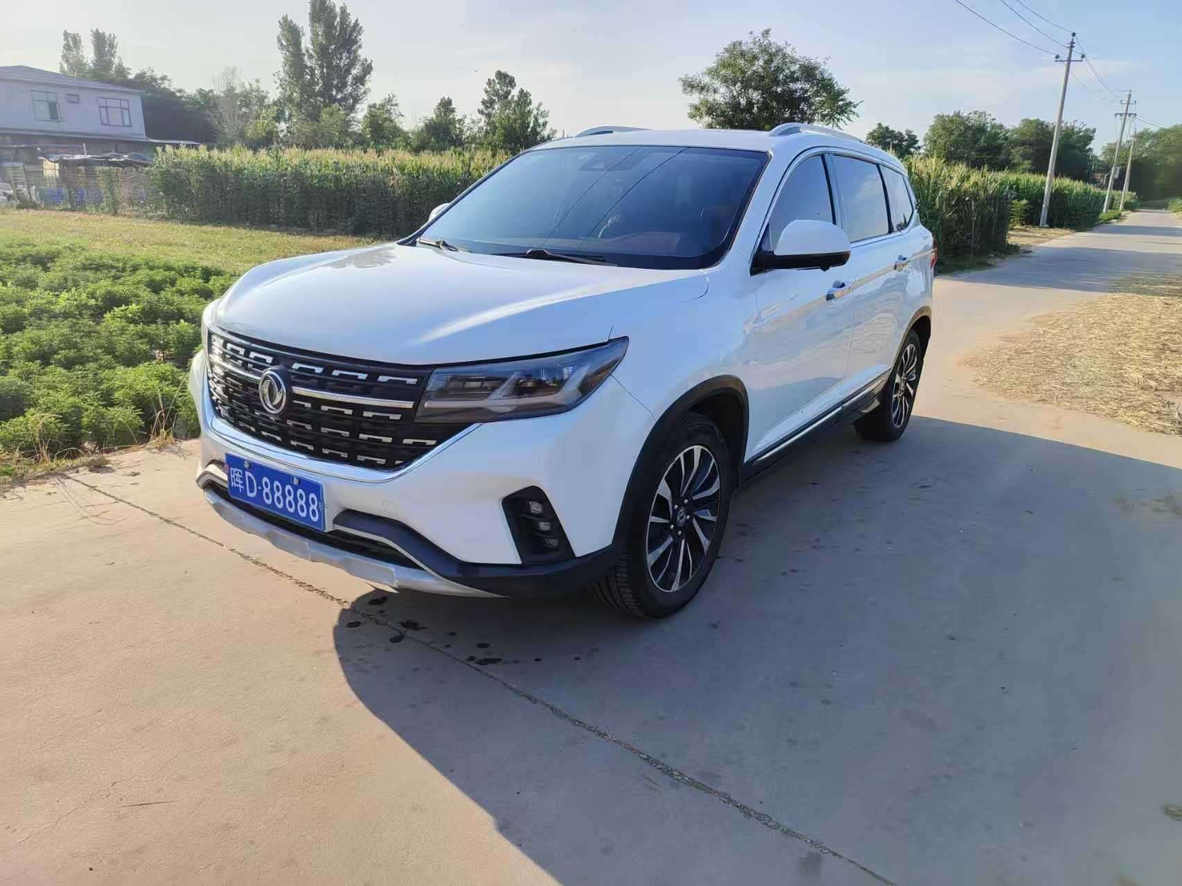 Forthing T5 2019 car image 
