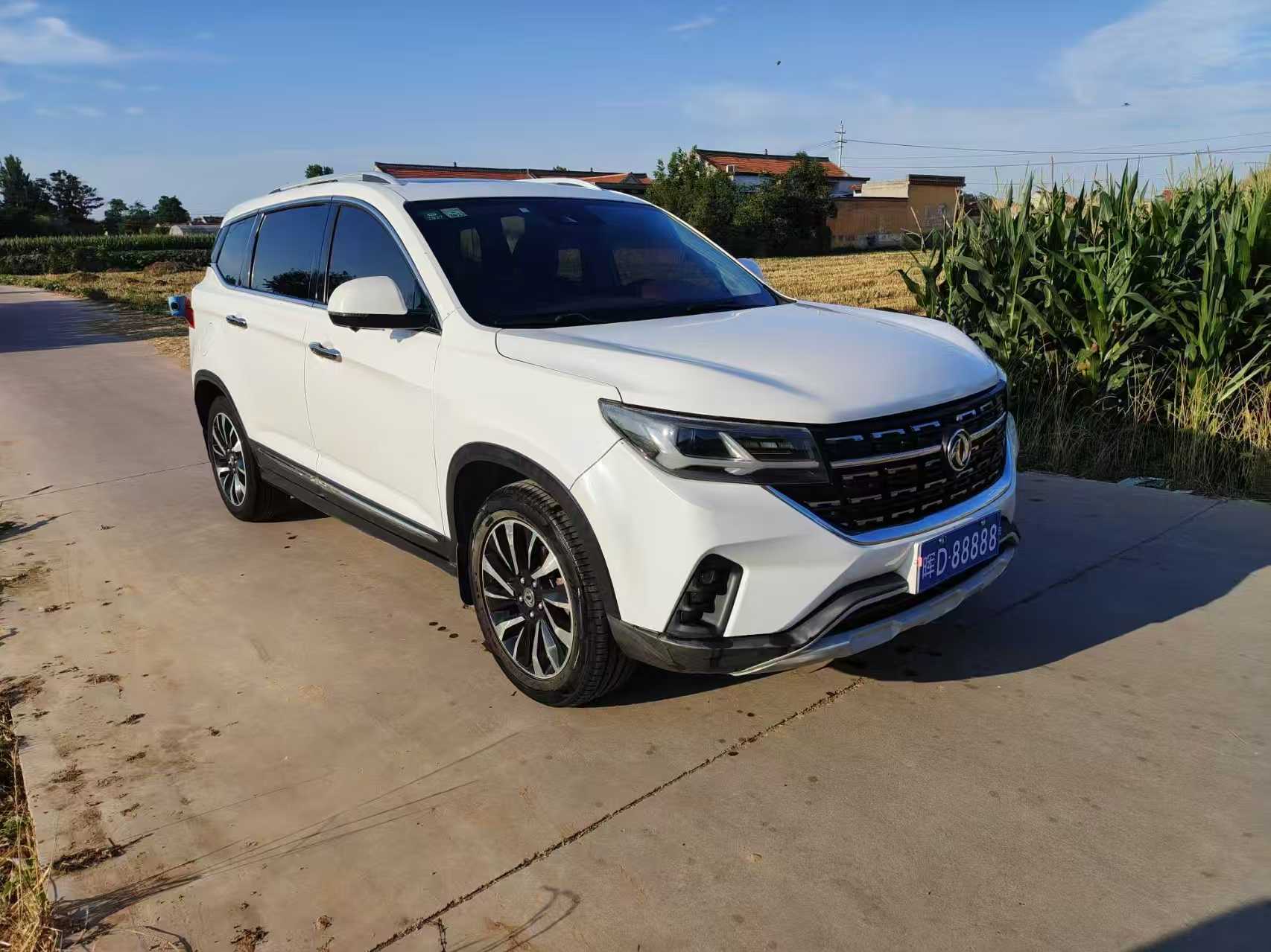Forthing T5 2019 car image #4