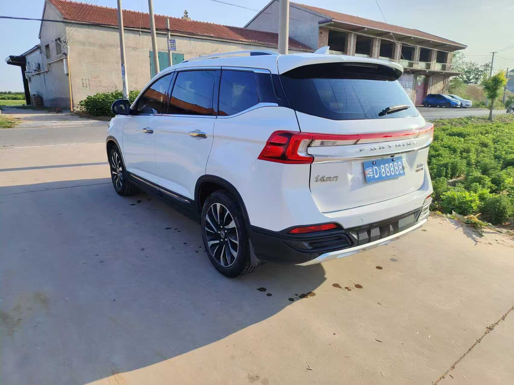 Forthing T5 2019 car image #8
