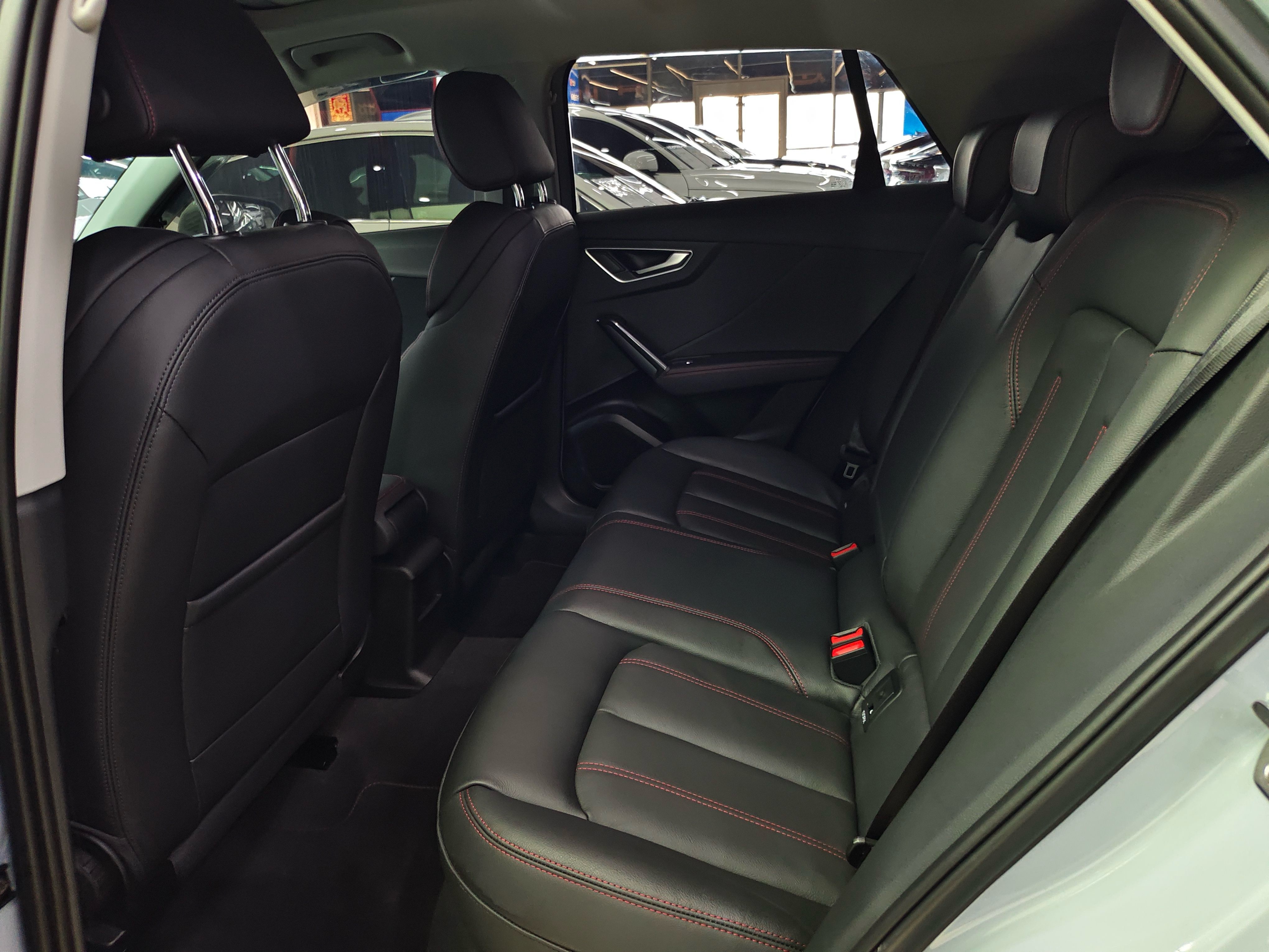 Audi Q2L 2025 car image #7
