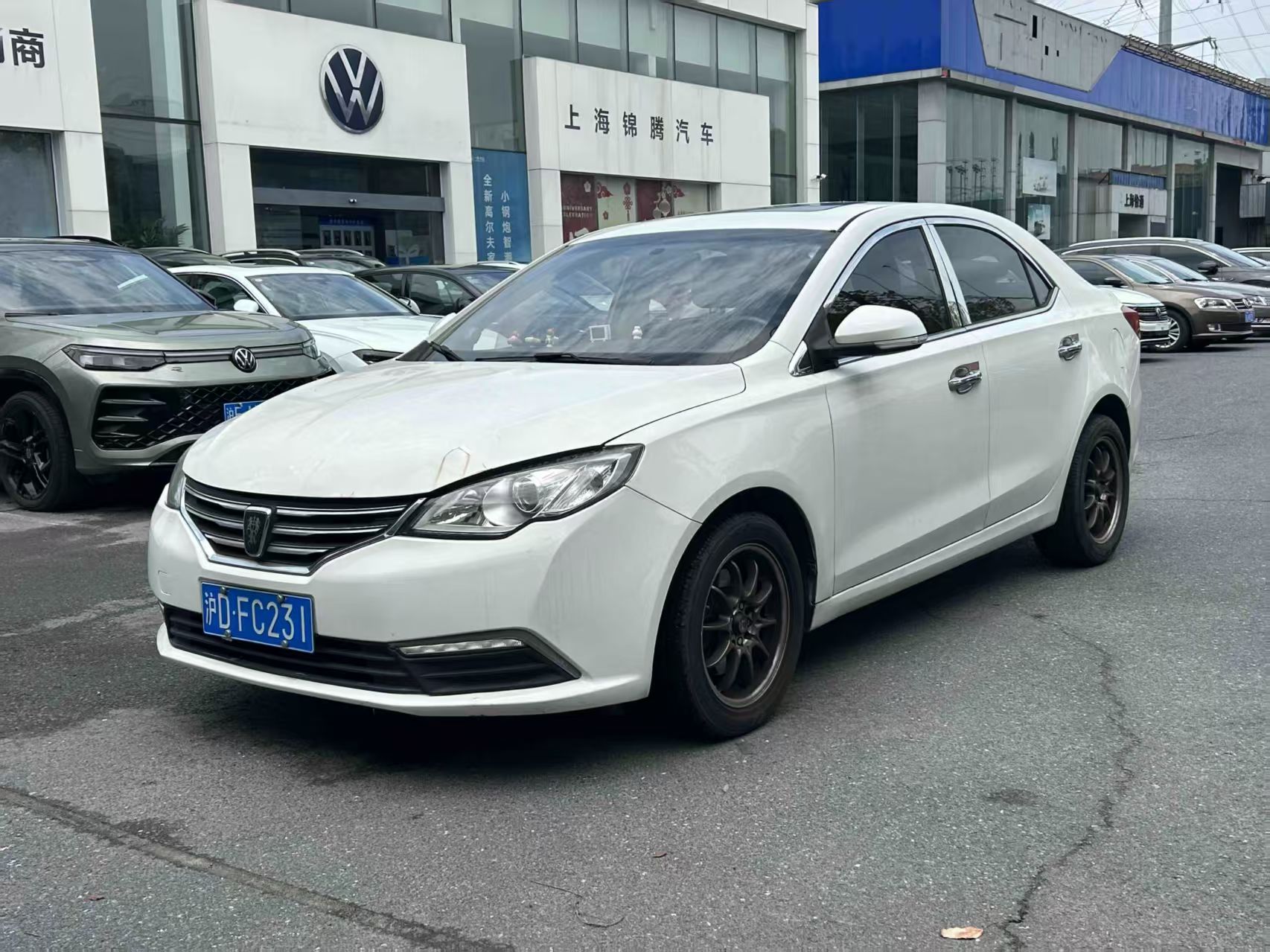 Roewe 360 2016 Roewe 360 2016 car image