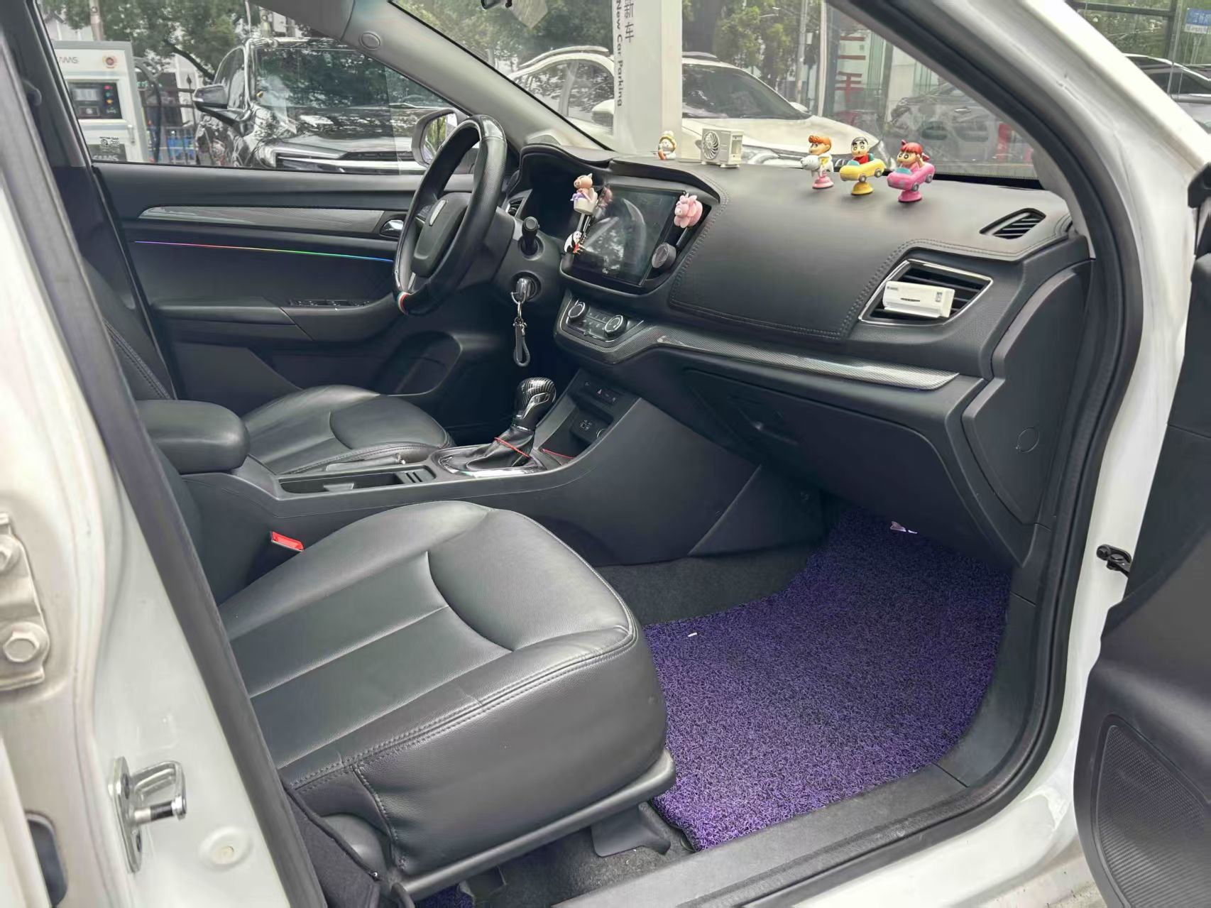 Roewe 360 2016 #4 Roewe 360 2016 car image #4