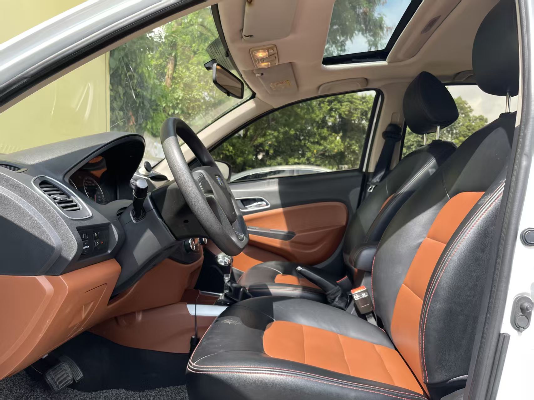 GEELY KingKong 2016 car image #8