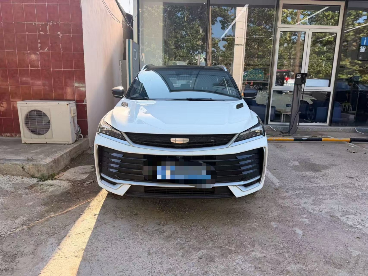 GEELY Coolray 2024 car image #2
