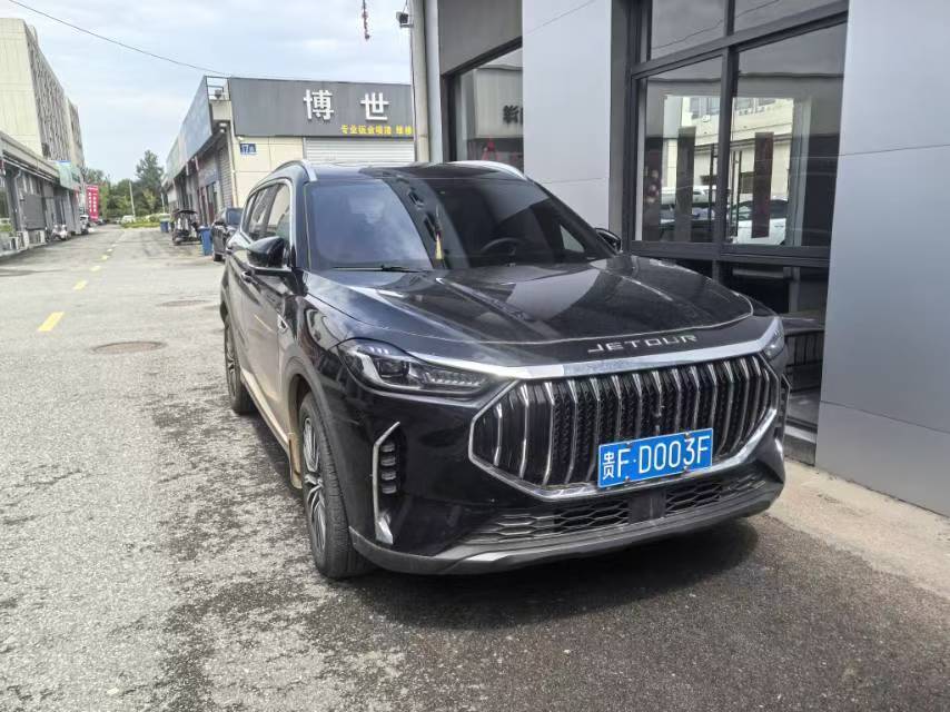 Jetour X70 PLUS 2024 car image #8