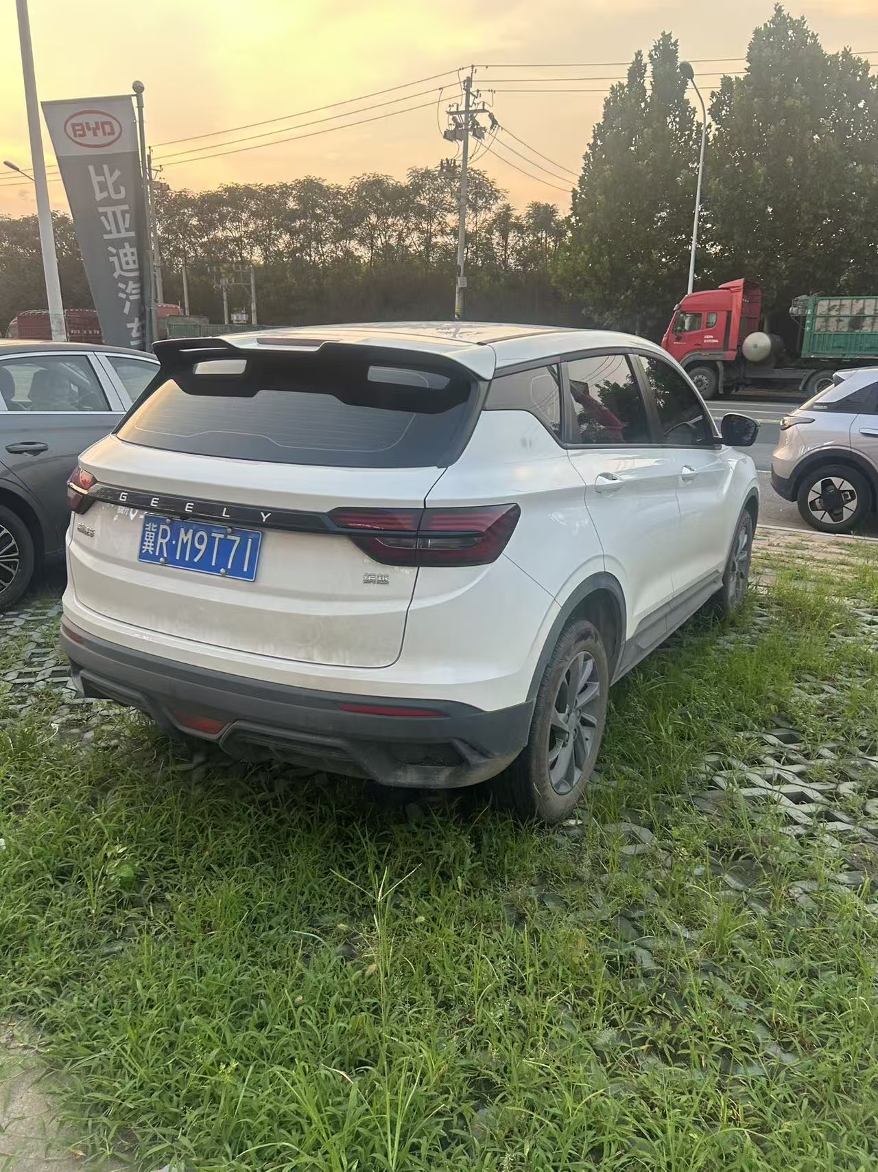 GEELY Coolray 2025 imagen de coche #2