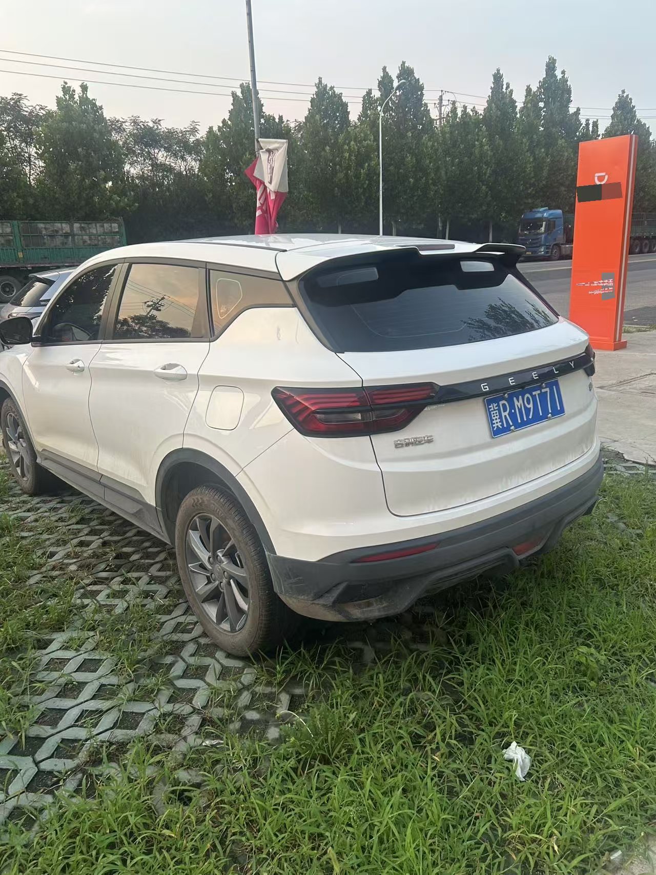 GEELY Coolray 2025 imagen de coche #5