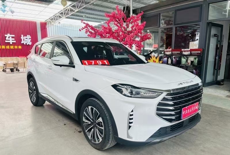 Jetour X70 PLUS 2025 car image #5