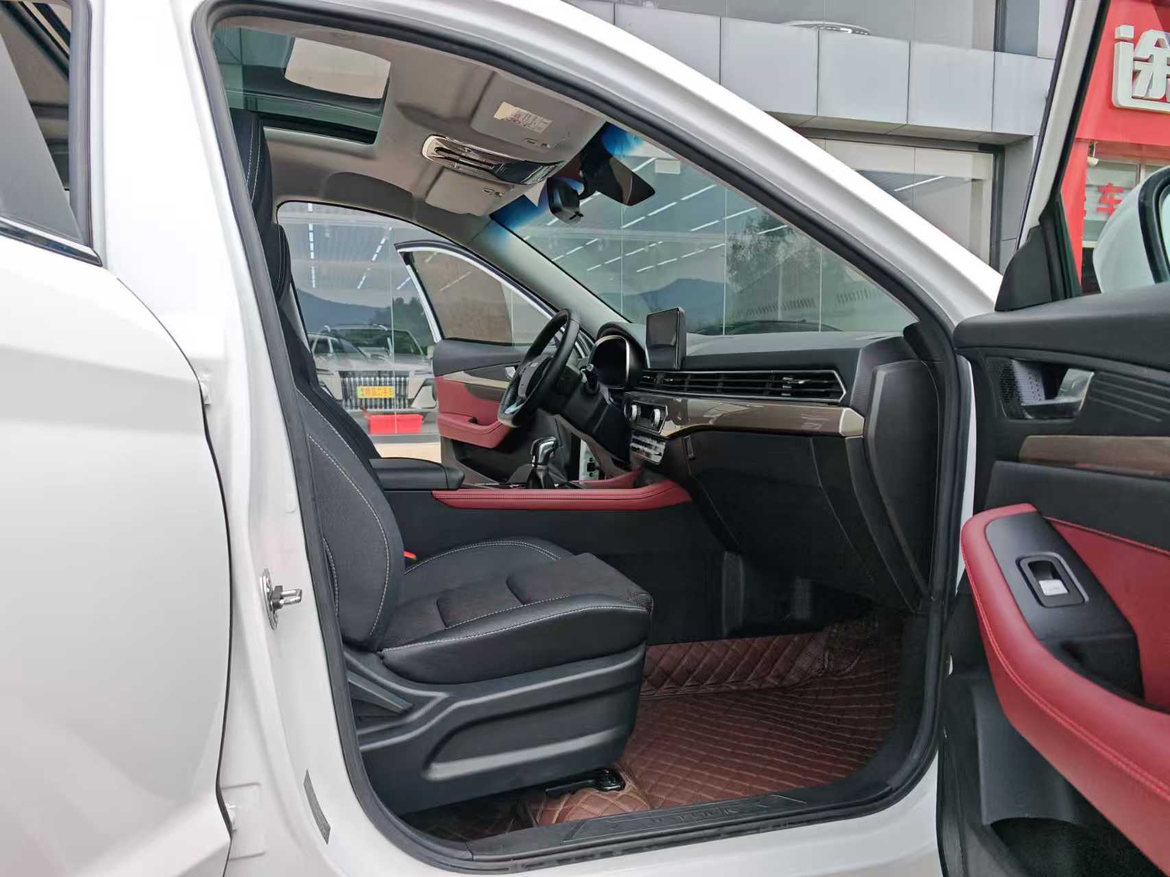 Jetour X70 2023 car image #6
