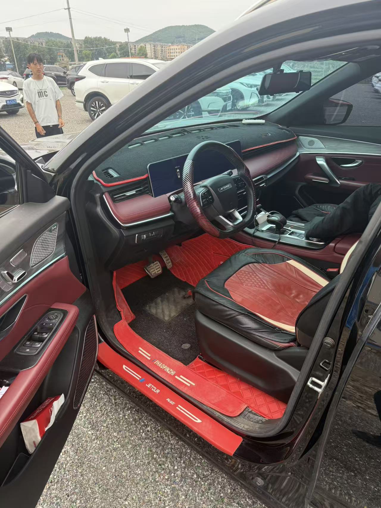 Jetour X70 PLUS 2023 car image #2