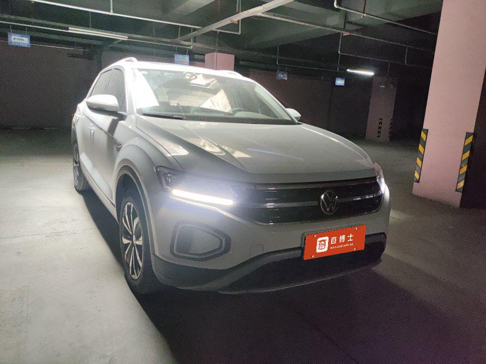Volkswagen T-Roc 2024 car image #6