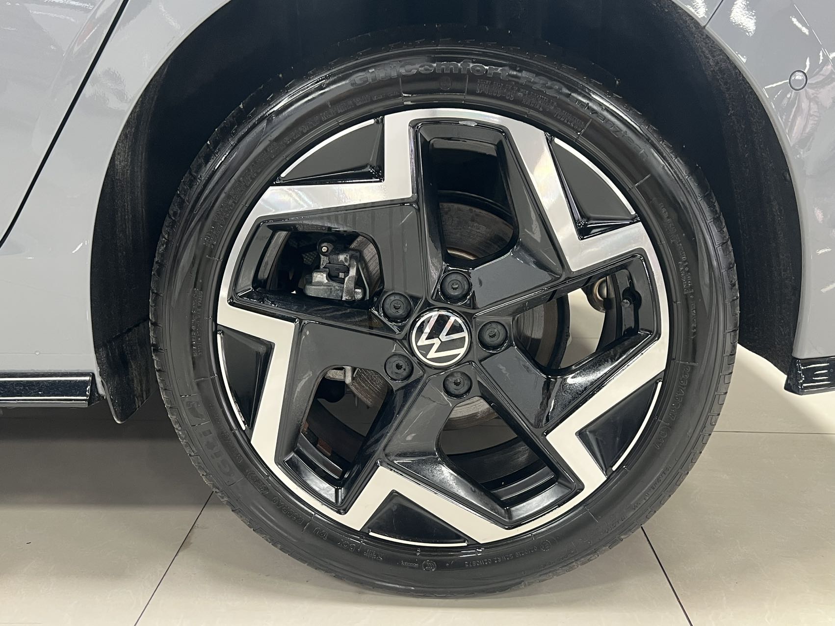 Volkswagen Golf 2025 imagem de carro #9