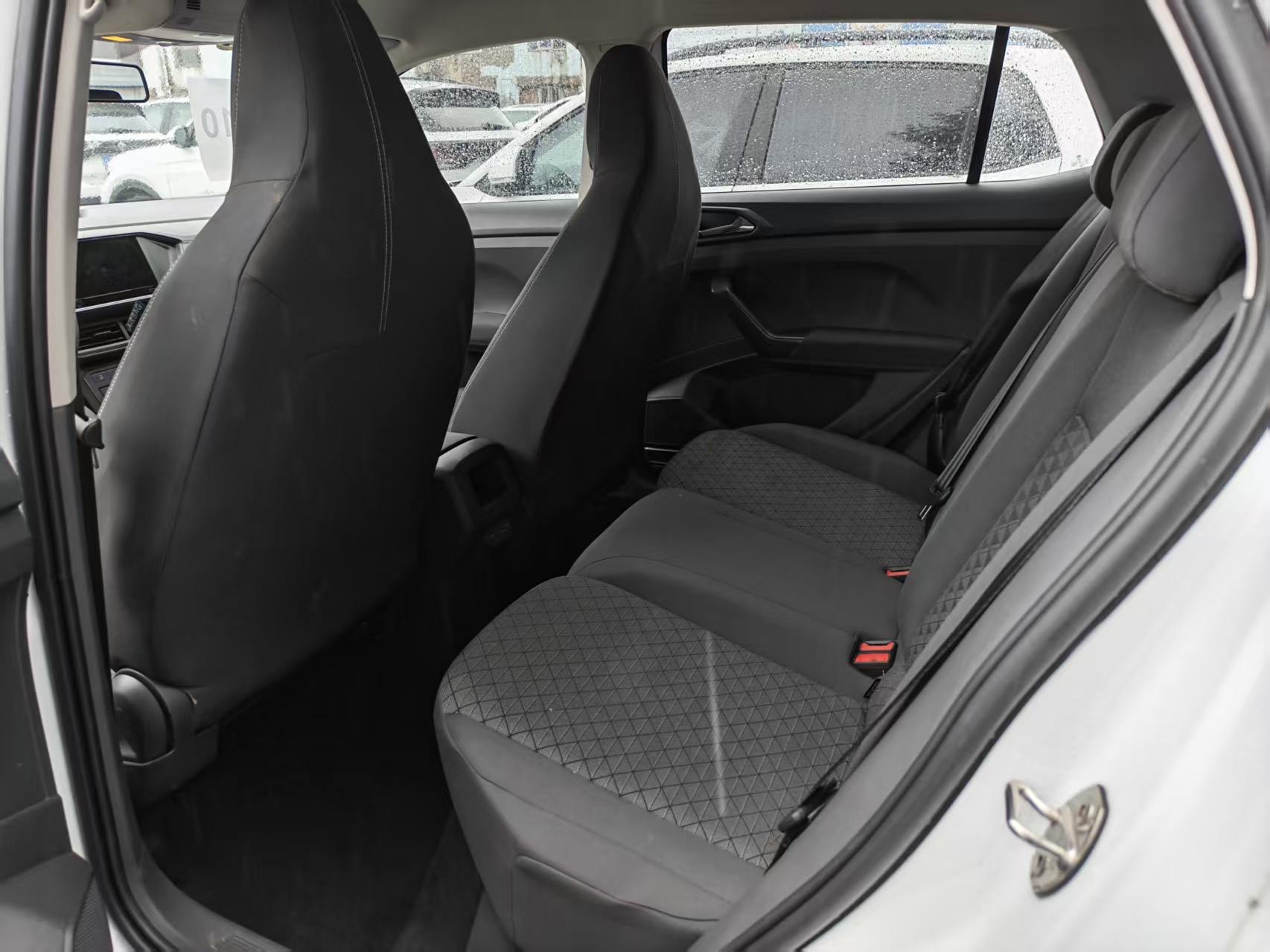 Volkswagen T-Cross 2024 #3 Volkswagen T-Cross 2024 صورة سيارة #3