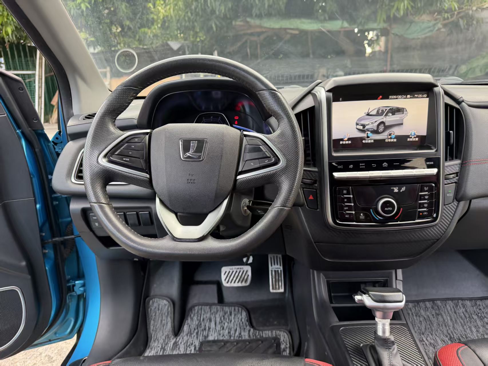 2017 #11 2017 car image #11
