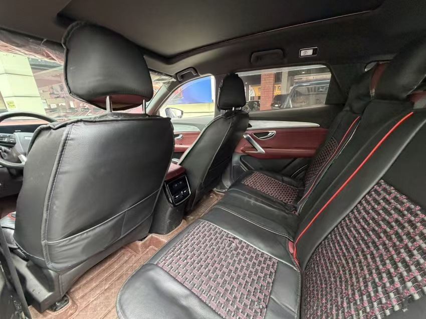Jetour X70 PLUS 2023 car image #5