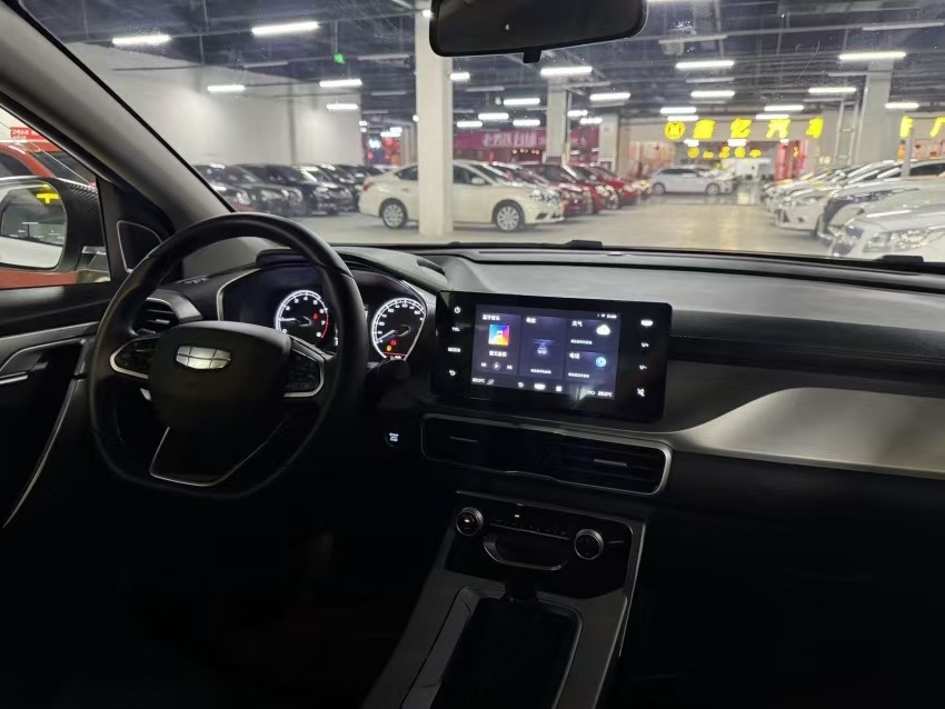 GEELY Coolray 2025 car image #9