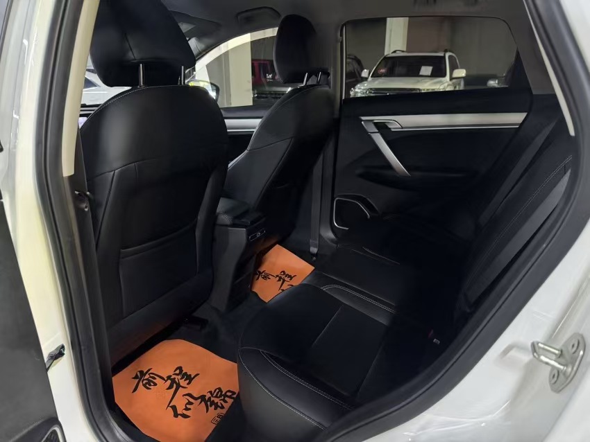 GEELY Coolray 2025 car image #4