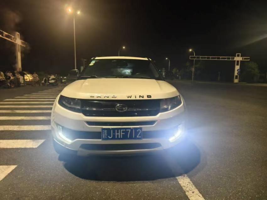 2016 imagem de carro #2