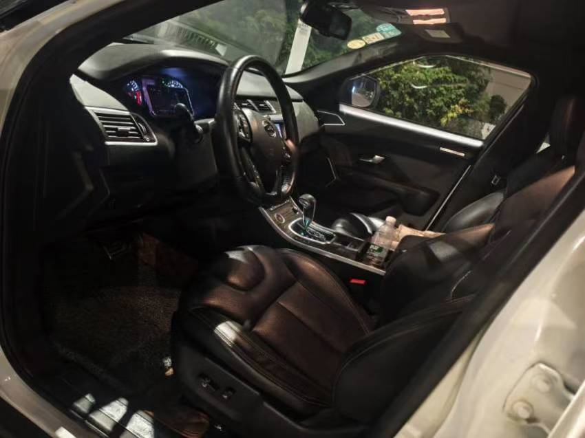 2016 imagem de carro #4