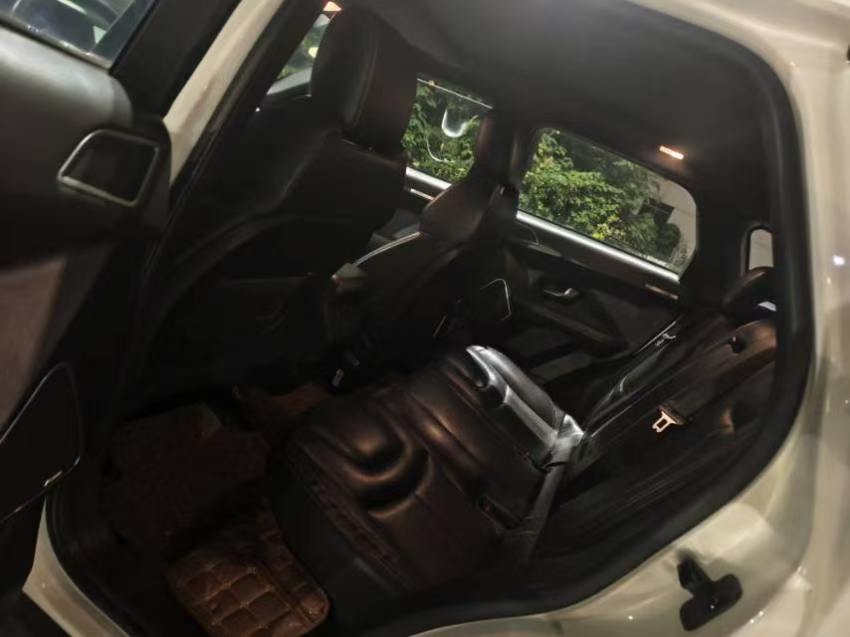2016 imagem de carro #3