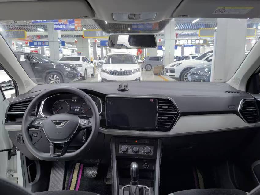 Jetta VS5 2025 car image #3