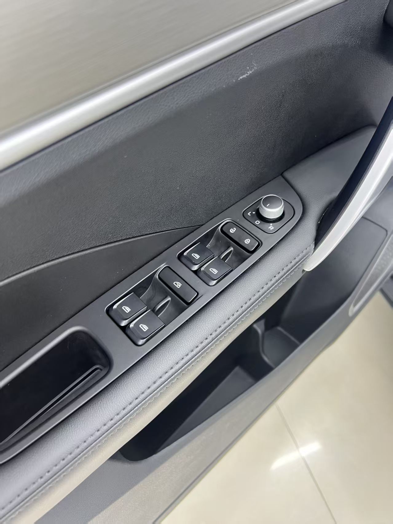 GEELY Coolray 2025 imagem de carro #6