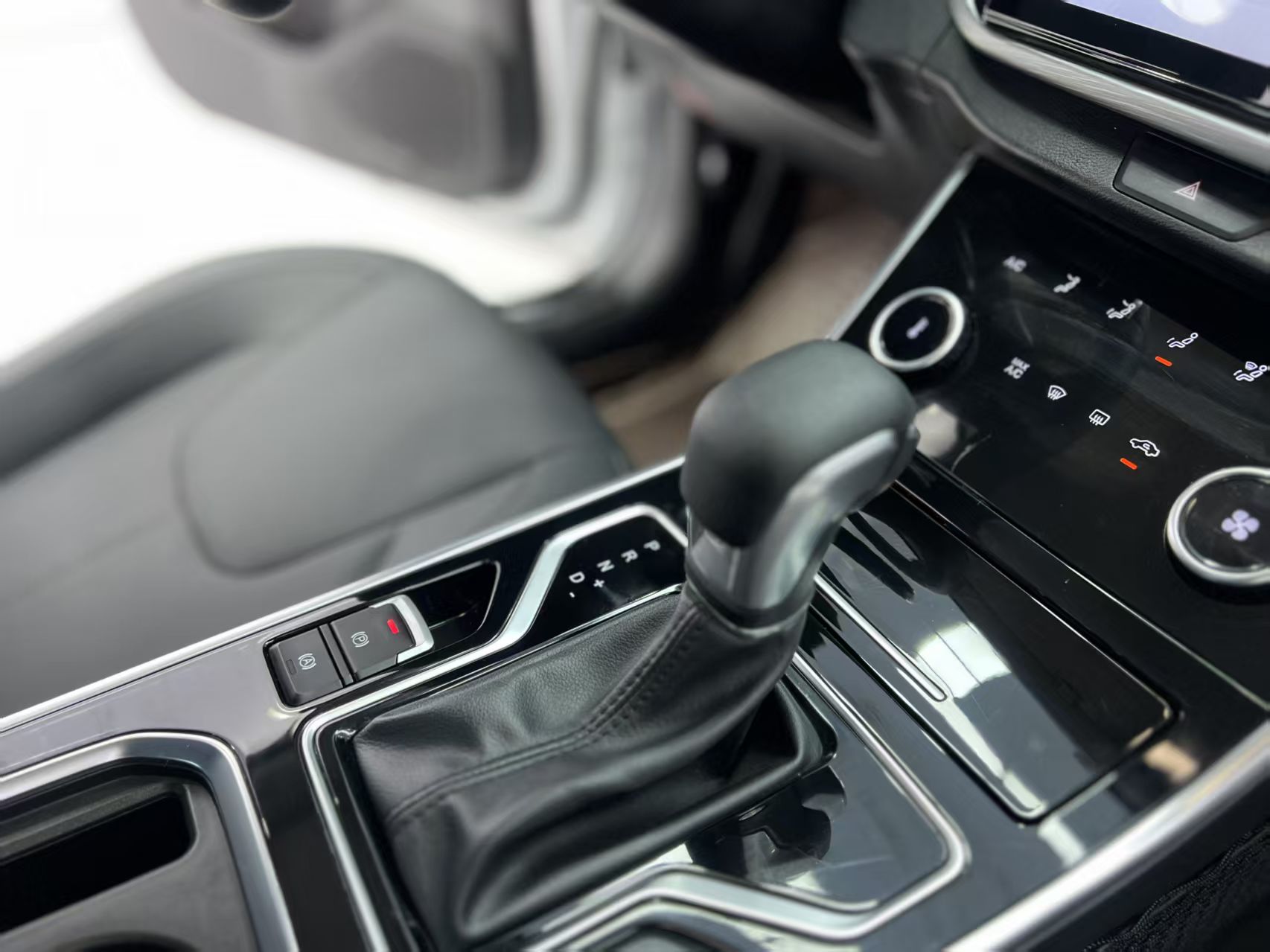 Chery Arrizo 5 2023 car image #13