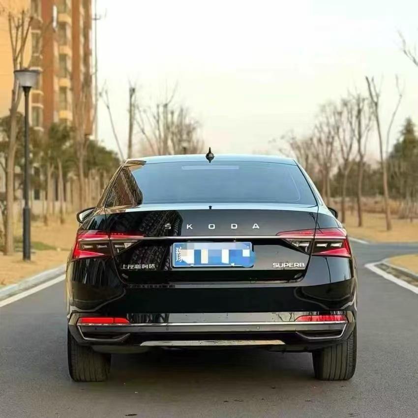 Skoda Superb 2024 #4 Skoda Superb 2024 image de voiture #4