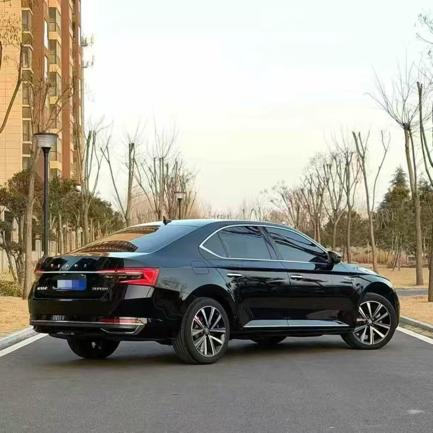 Skoda Superb 2024 #3 Skoda Superb 2024 image de voiture #3