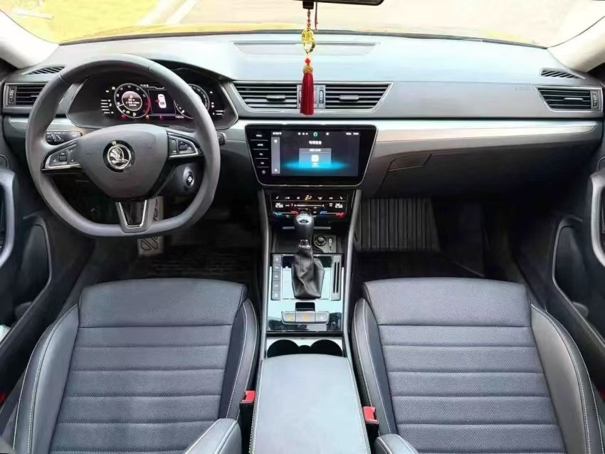Skoda Superb 2024 #8 Skoda Superb 2024 image de voiture #8