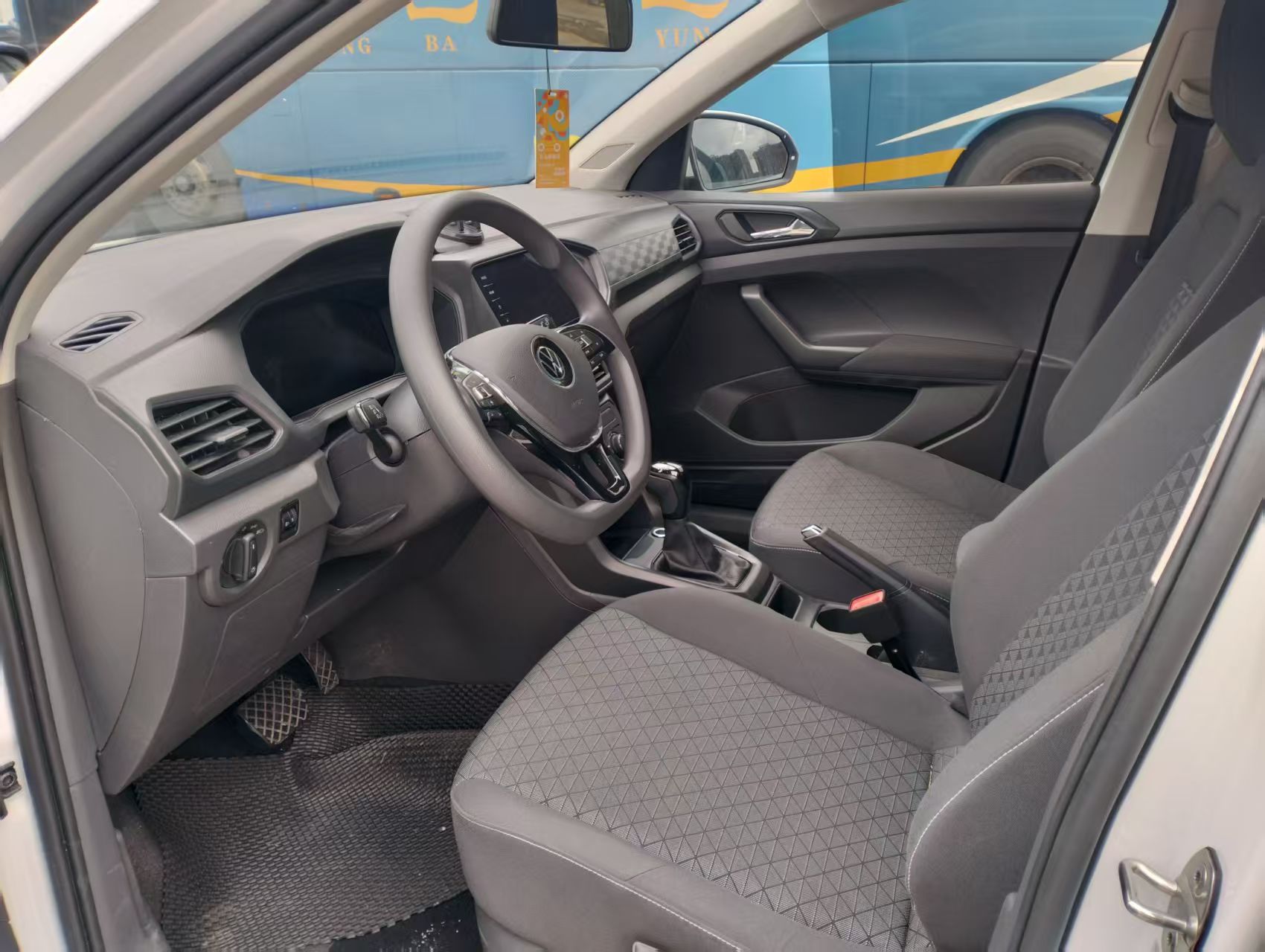Volkswagen T-Cross 2024 #6 Volkswagen T-Cross 2024 car image #6