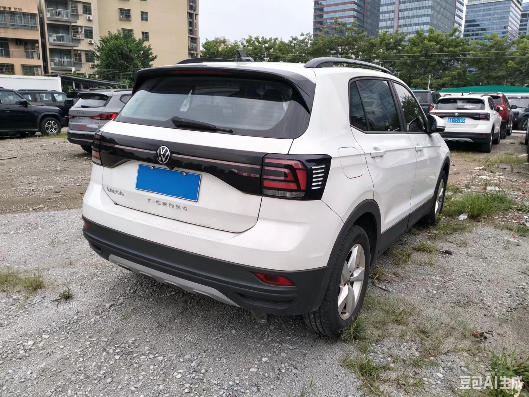 Volkswagen T-Cross 2024 #11 Volkswagen T-Cross 2024 car image #11