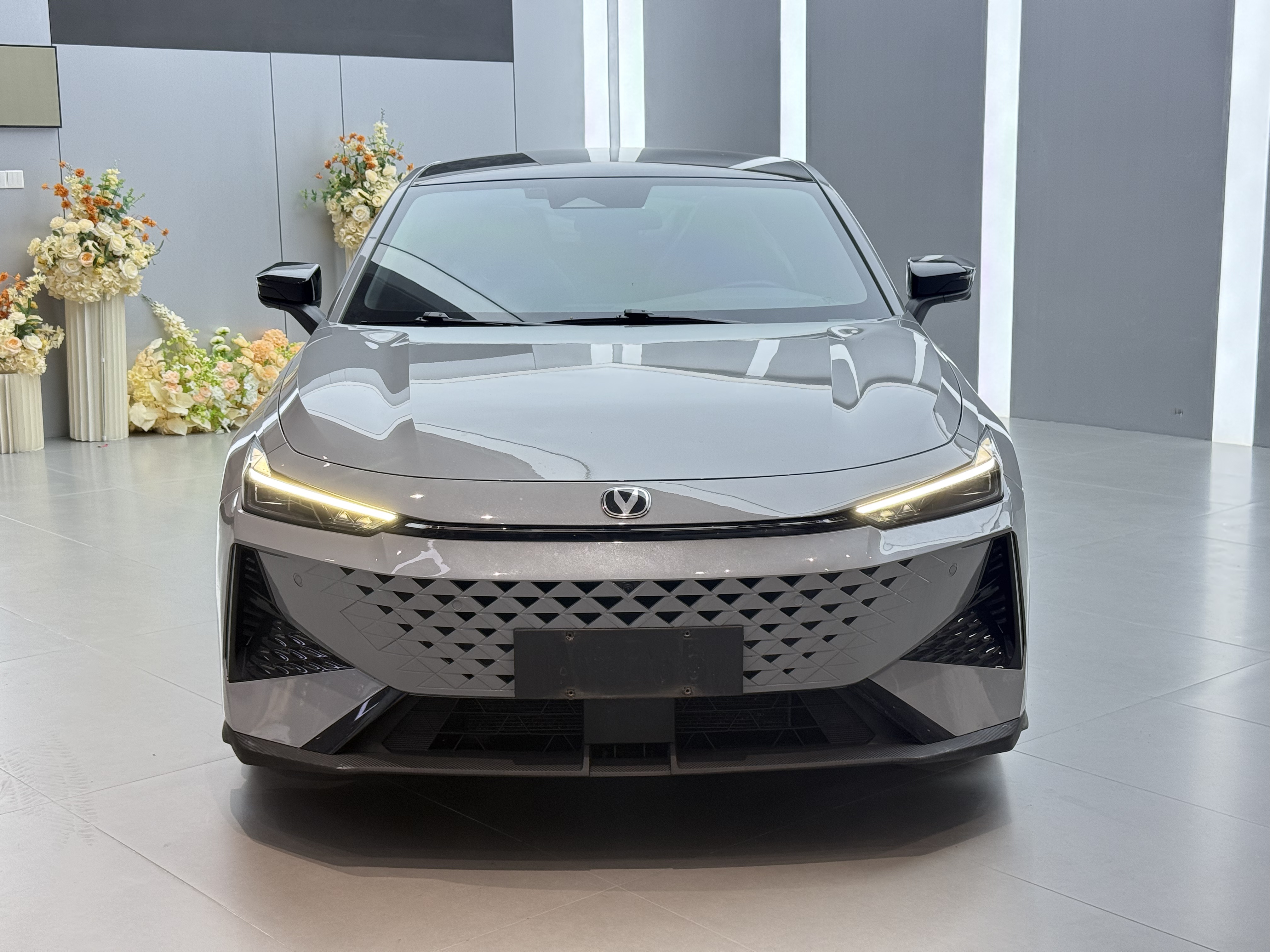 Changan UNI-V 2024 изображение автомобиля #6