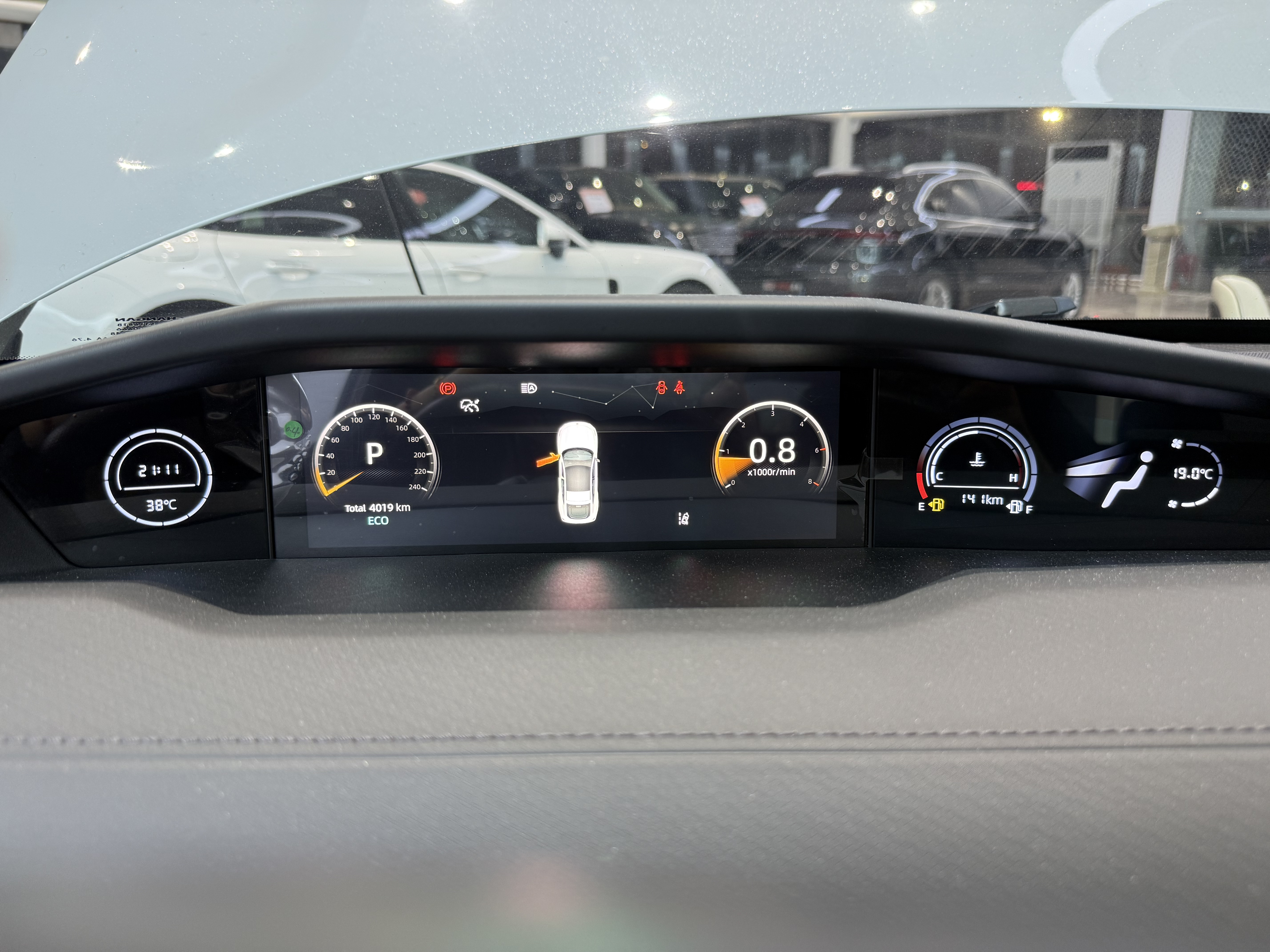 Changan UNI-V 2024 изображение автомобиля #9