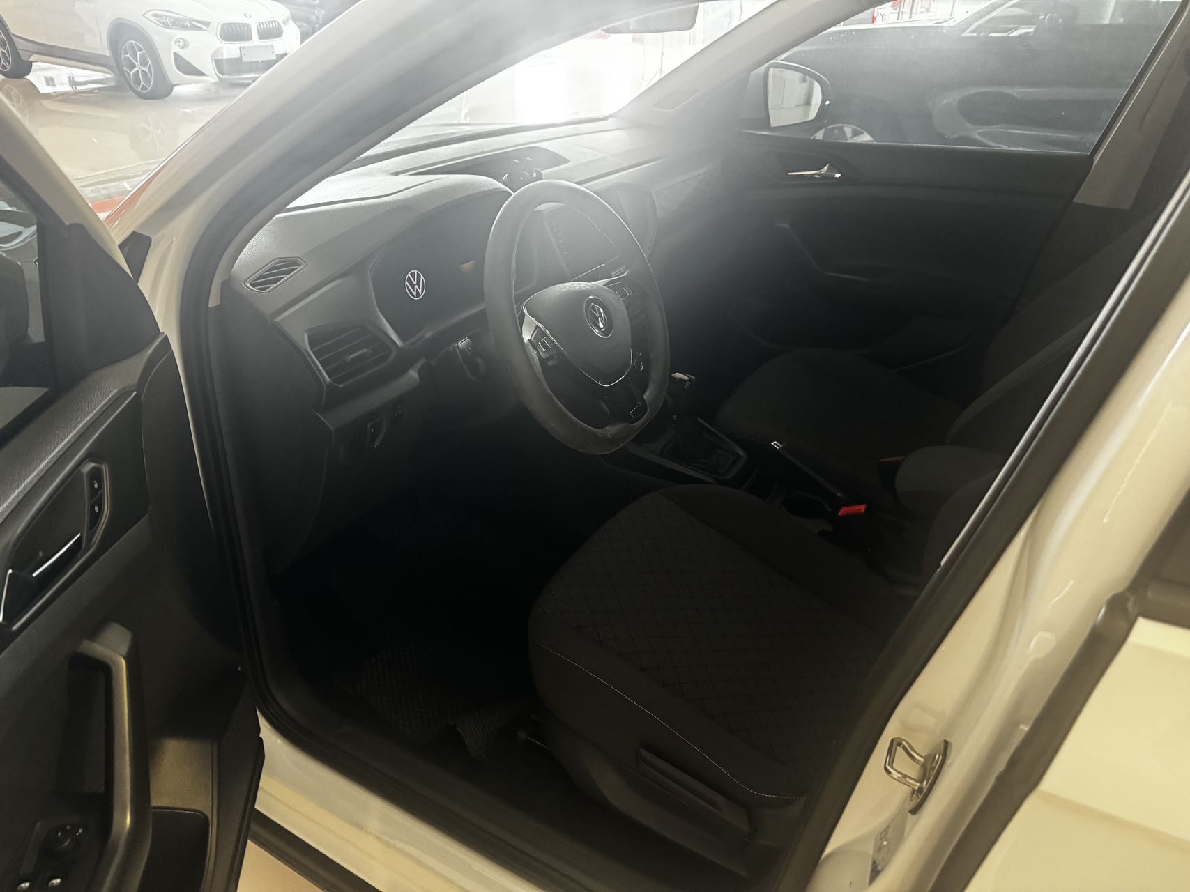 Volkswagen T-Cross 2024 #3 Volkswagen T-Cross 2024 car image #3