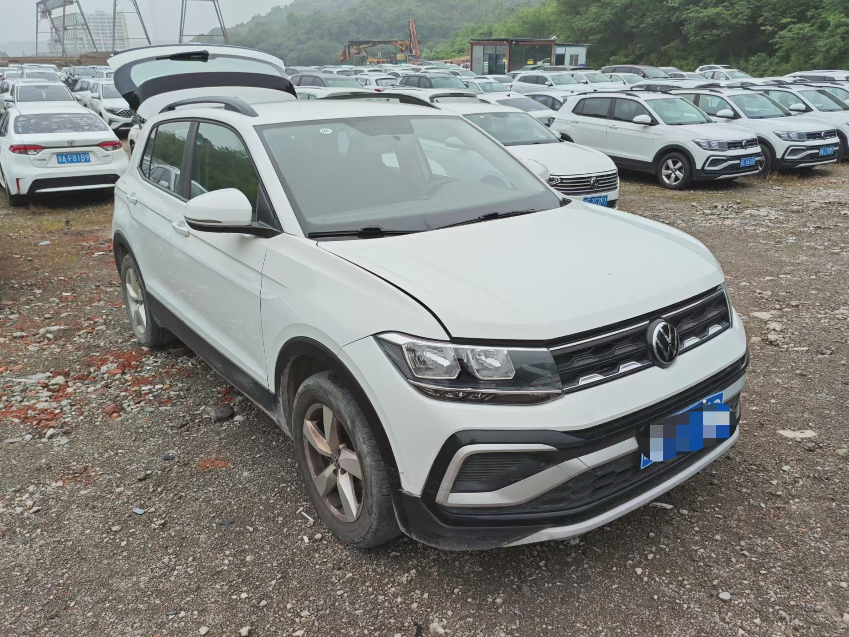 Volkswagen T-Cross 2023 car image #10