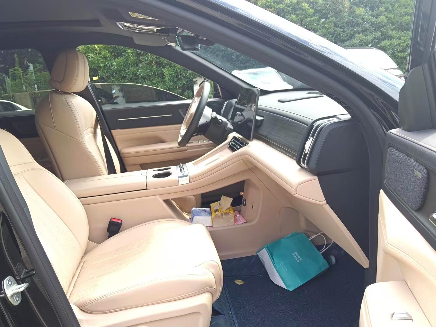 Jetour X70L 2025 car image #2